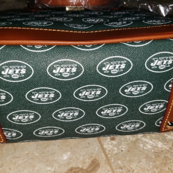 COPY - DOONEY & BOURKE NEW YORK JETS ZIP ZIP SATCHEL LADIES HANDBAG PURSE - Picture 7 of 14